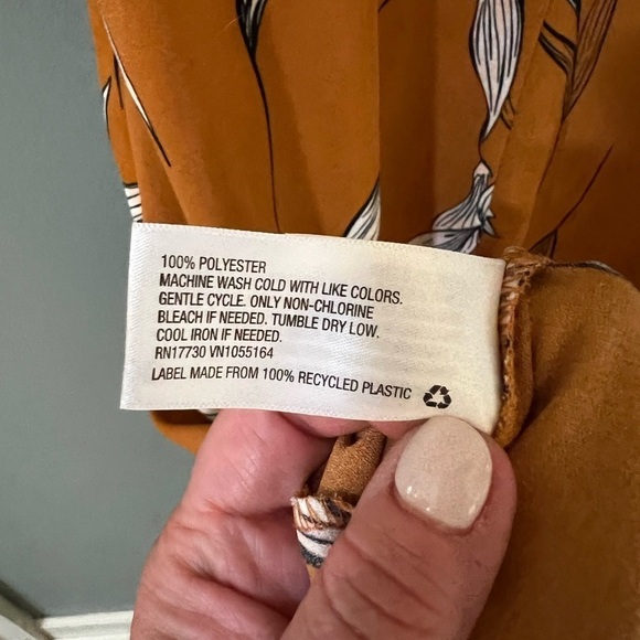 A New Day Women's Floral Print Short Sleeve V Neck Crepe Dress Size small - Picture 6 of 6